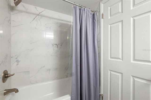 1147 KING ARTHUR COURT 204, Dunedin, FL 34698