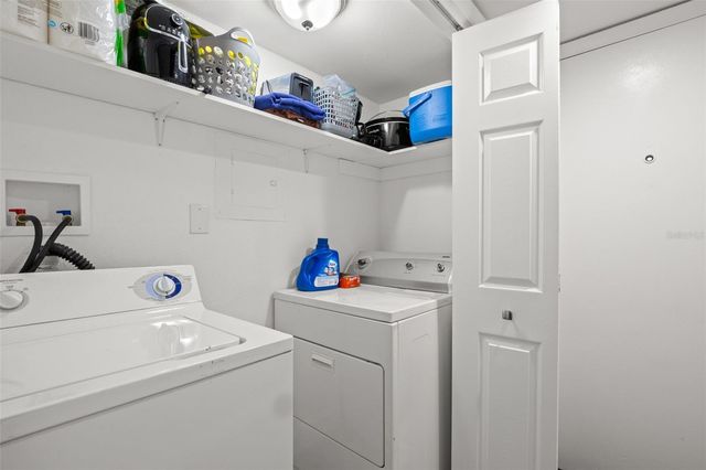 1147 KING ARTHUR COURT 204, Dunedin, FL 34698