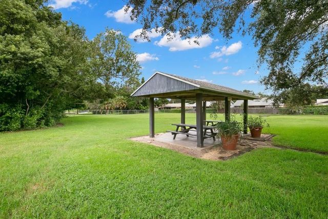 1147 KING ARTHUR COURT 204, Dunedin, FL 34698