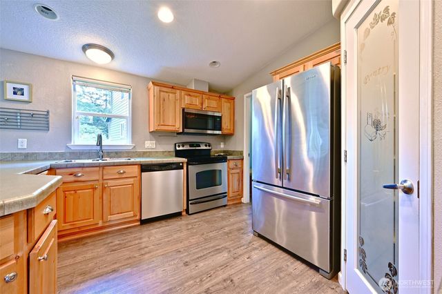 11598 Alpine Drive SW, Port Orchard, WA 98367