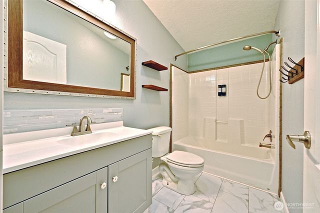 11598 Alpine Drive SW, Port Orchard, WA 98367