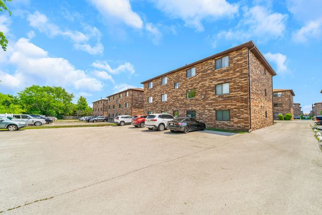 9102 FRANKLIN Court 204, Orland Park, IL 60462