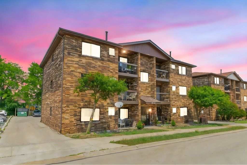 9102 FRANKLIN Court 204, Orland Park, IL 60462