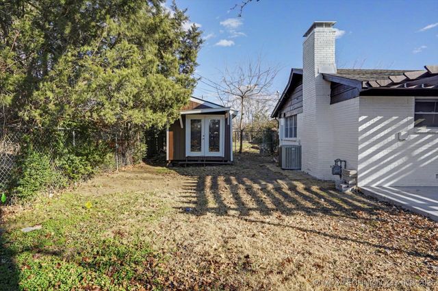 6759 E 26th Court, Tulsa, OK 74129