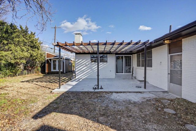 6759 E 26th Court, Tulsa, OK 74129