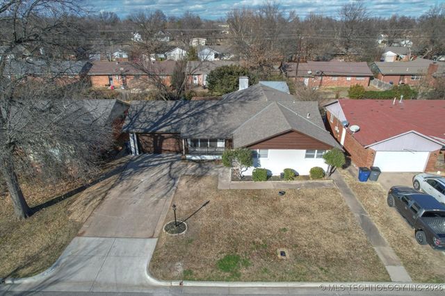 6759 E 26th Court, Tulsa, OK 74129