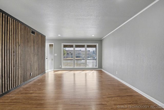 6759 E 26th Court, Tulsa, OK 74129