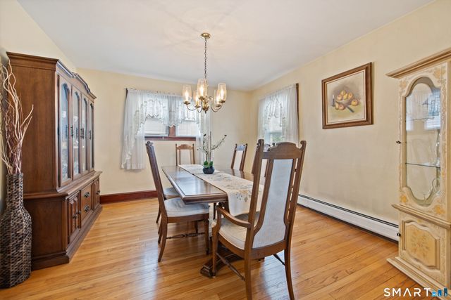 90 Harvard Avenue, Meriden, CT 06451