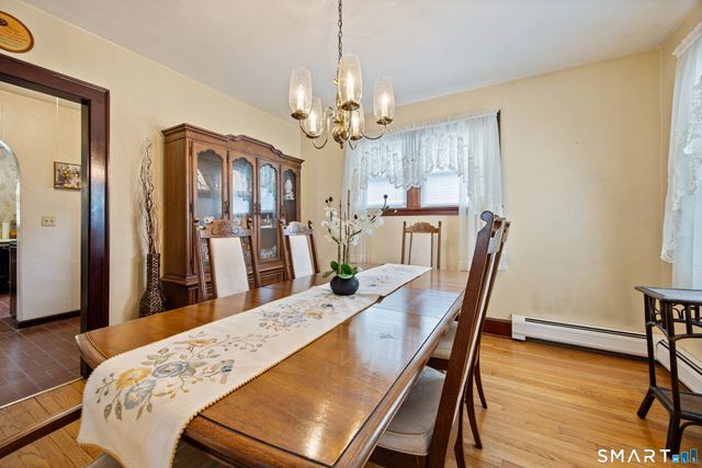 90 Harvard Avenue, Meriden, CT 06451