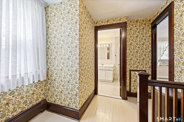 90 Harvard Avenue, Meriden, CT 06451