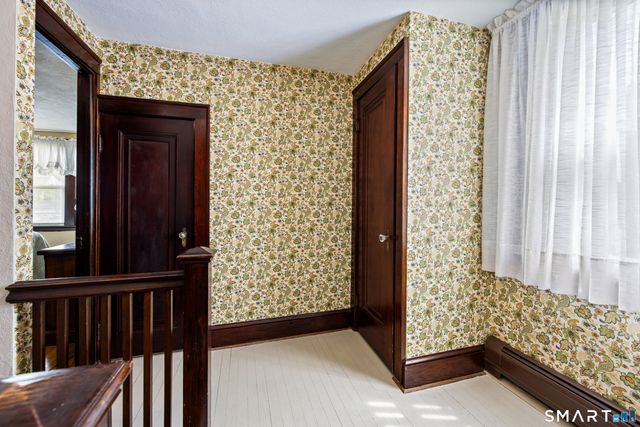 90 Harvard Avenue, Meriden, CT 06451