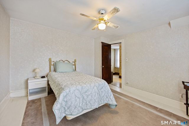 90 Harvard Avenue, Meriden, CT 06451