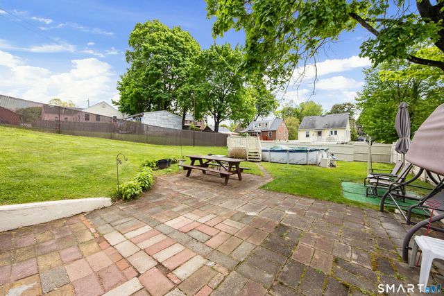 90 Harvard Avenue, Meriden, CT 06451