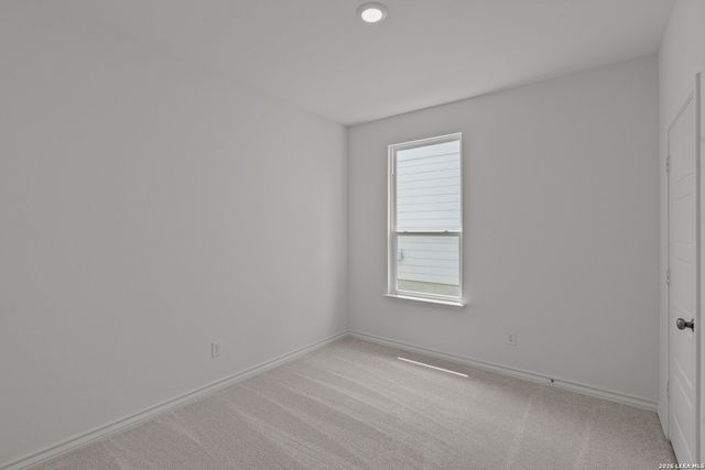 8208 Smithers Ave, San Antonio, TX 78252
