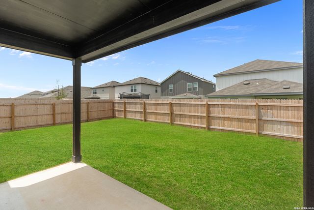 8208 Smithers Ave, San Antonio, TX 78252
