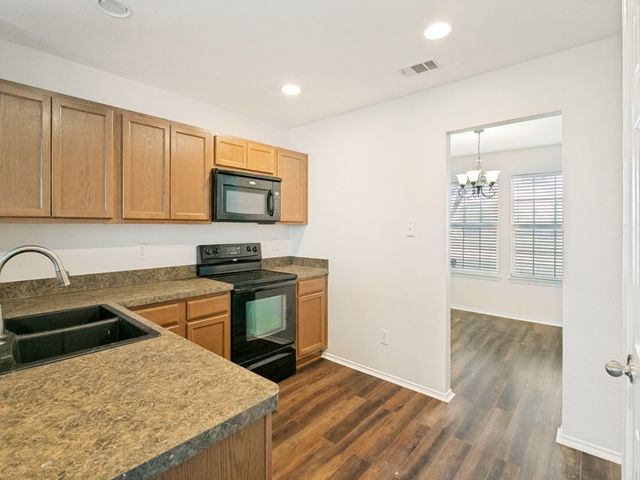 1221 Krista Drive, Burleson, TX 76028