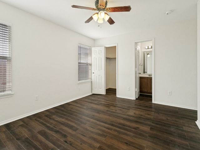 1221 Krista Drive, Burleson, TX 76028