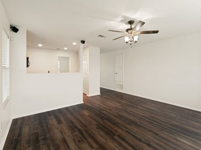 1221 Krista Drive, Burleson, TX 76028
