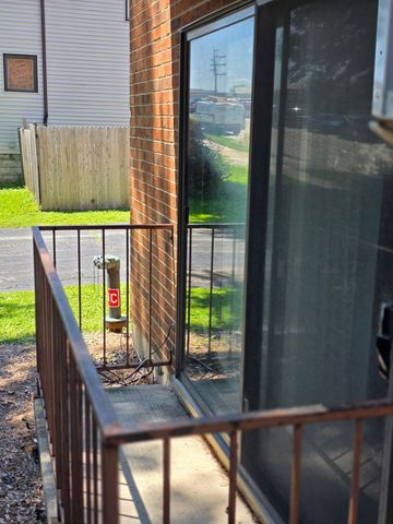724 Warren Avenue 101, Downers Grove, IL 60515