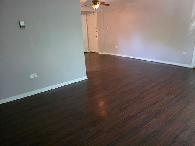 724 Warren Avenue 101, Downers Grove, IL 60515
