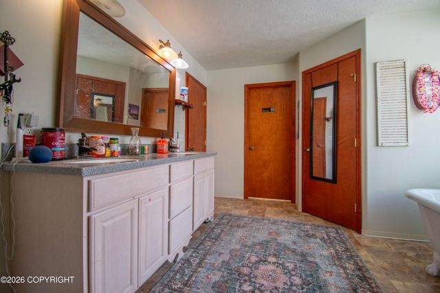 30602 Peanuts Court, Soldotna, AK 99669