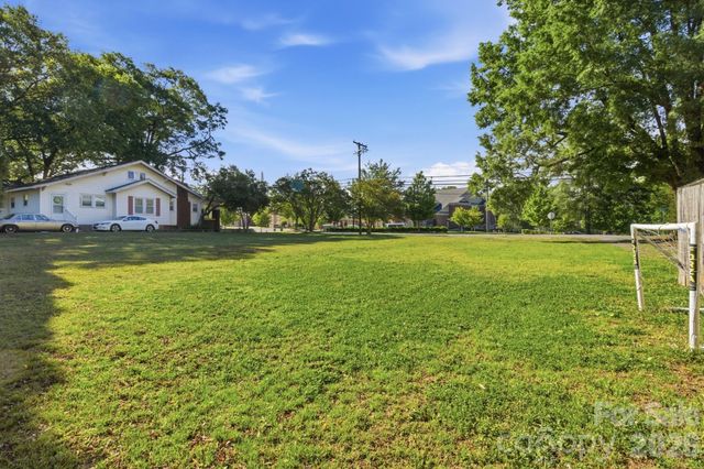 424 W 2nd Avenue, Gastonia, NC 28052