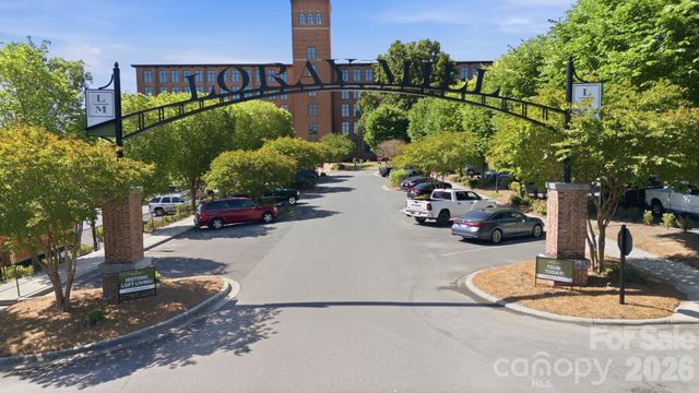424 W 2nd Avenue, Gastonia, NC 28052