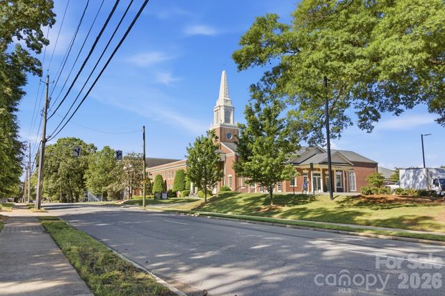 424 W 2nd Avenue, Gastonia, NC 28052