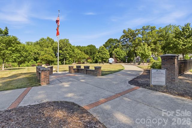 424 W 2nd Avenue, Gastonia, NC 28052