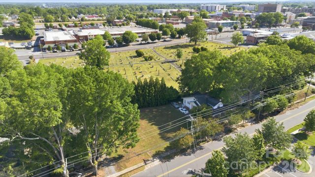 424 W 2nd Avenue, Gastonia, NC 28052
