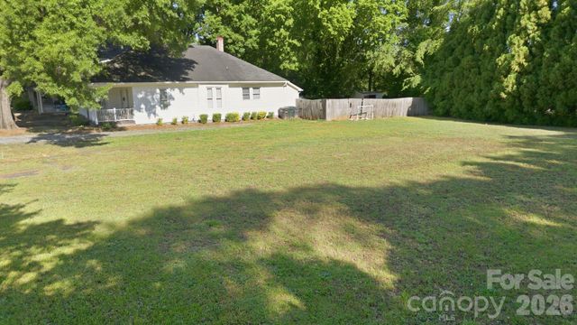 424 W 2nd Avenue, Gastonia, NC 28052