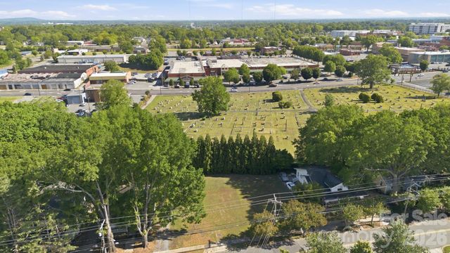 424 W 2nd Avenue, Gastonia, NC 28052
