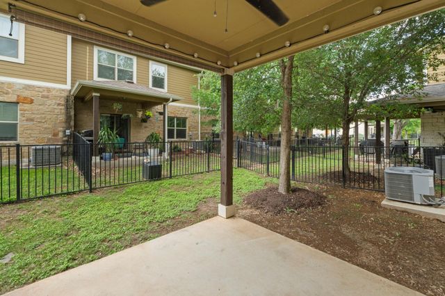 516 E. Slaughter LN 2001, Austin, TX 78744