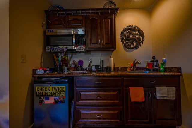 1700 Rosewood Drive, Neosho, MO 64850