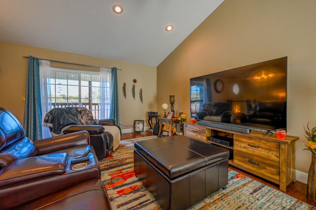 1700 Rosewood Drive, Neosho, MO 64850