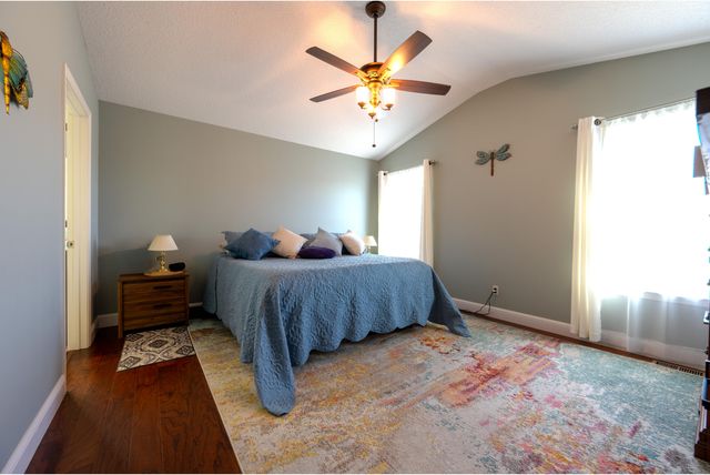 1700 Rosewood Drive, Neosho, MO 64850