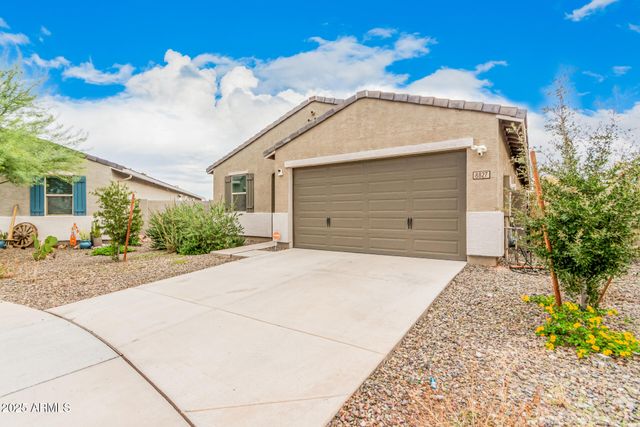 8827 S 67TH Drive, Laveen, AZ 85339
