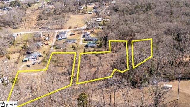 129 Smith Street, Laurens, SC 29360