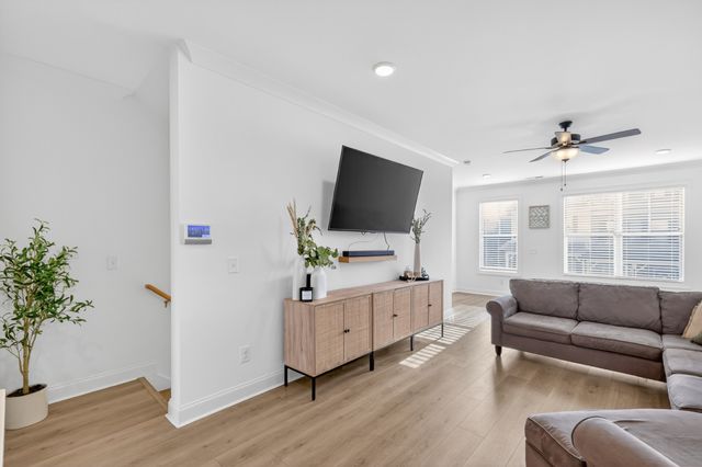 447 Portsdale Dr, Brentwood, TN 37027