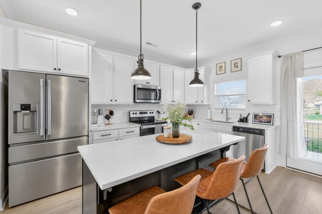 447 Portsdale Dr, Brentwood, TN 37027