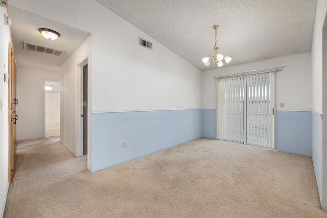 961 12th Avenue, Kingsburg, CA 93631