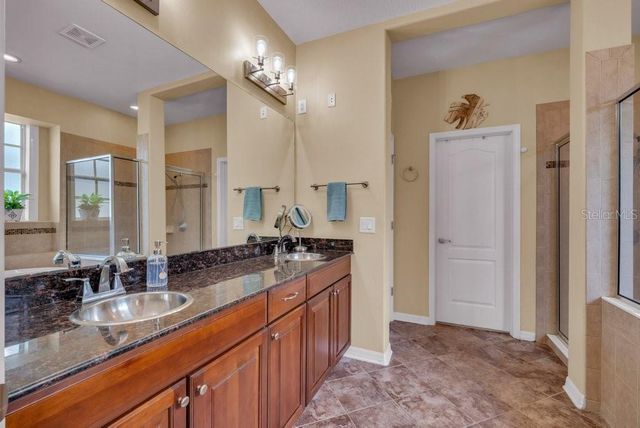 16001 LONEOAK VIEW DRIVE, Lithia, FL 33547