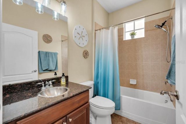 16001 LONEOAK VIEW DRIVE, Lithia, FL 33547