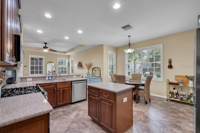 16001 LONEOAK VIEW DRIVE, Lithia, FL 33547