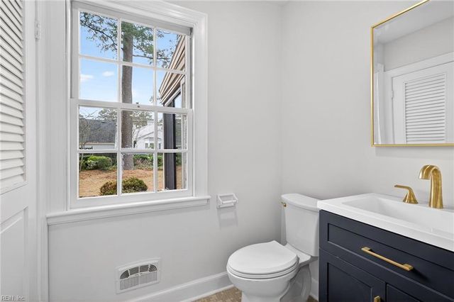 609 Jones ST, Suffolk, VA 23434