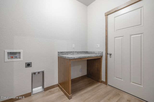 8424 N Snowflake Ln, Hayden, ID 83835