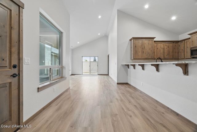 8424 N Snowflake Ln, Hayden, ID 83835