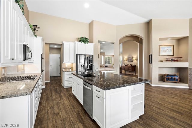 348 Quiet Harbor Drive, Henderson, NV 89052