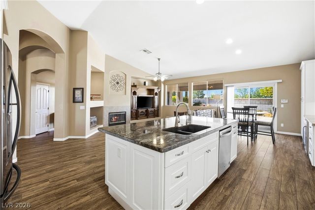 348 Quiet Harbor Drive, Henderson, NV 89052