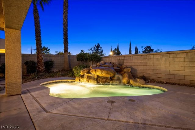 348 Quiet Harbor Drive, Henderson, NV 89052